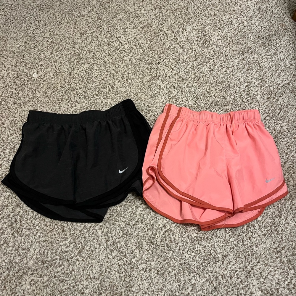 Nike running shorts - med - like new